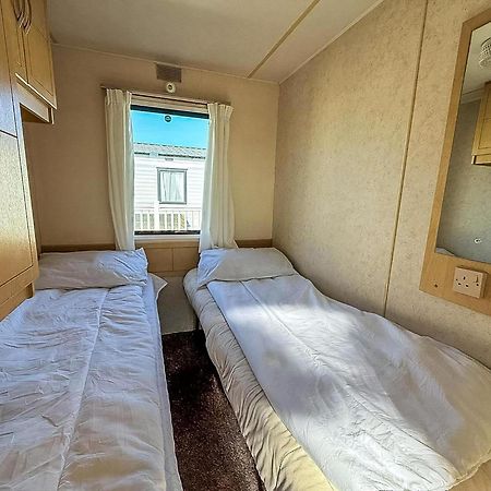 8 Berth Caravan With Free Wifi At Heacham Holiday Park In Norfolk Ref 21008E Exterior foto